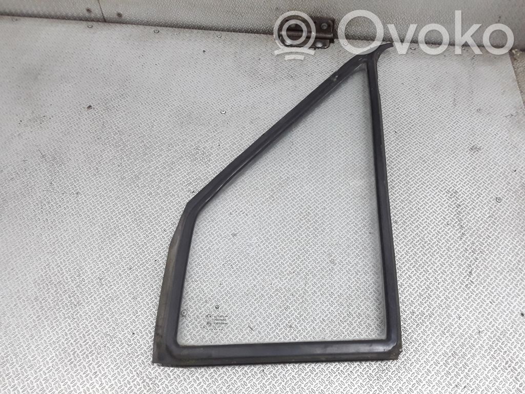 Volkswagen II LT Vetro del deflettore della portiera anteriore - quattro porte 