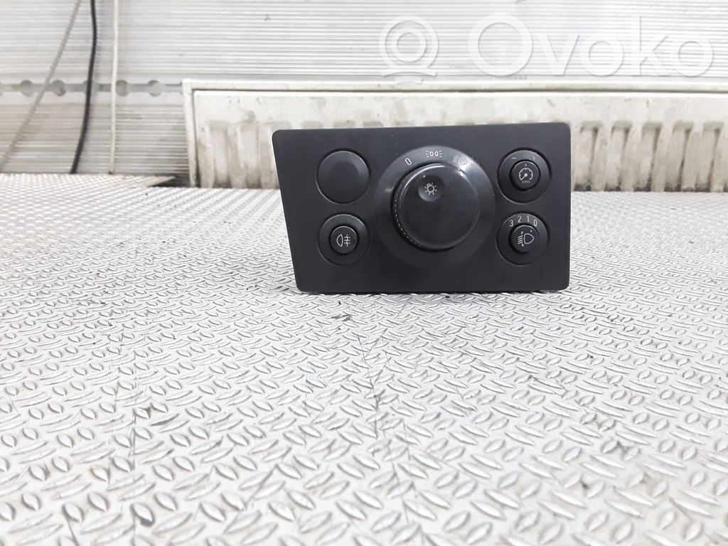 Light switch   13205863,15660320,LK04060130