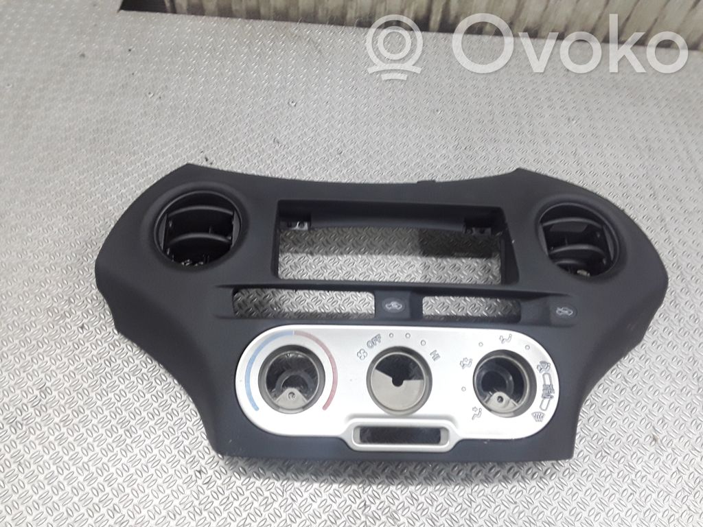 Toyota Yaris Console centrale, commande chauffage/clim 