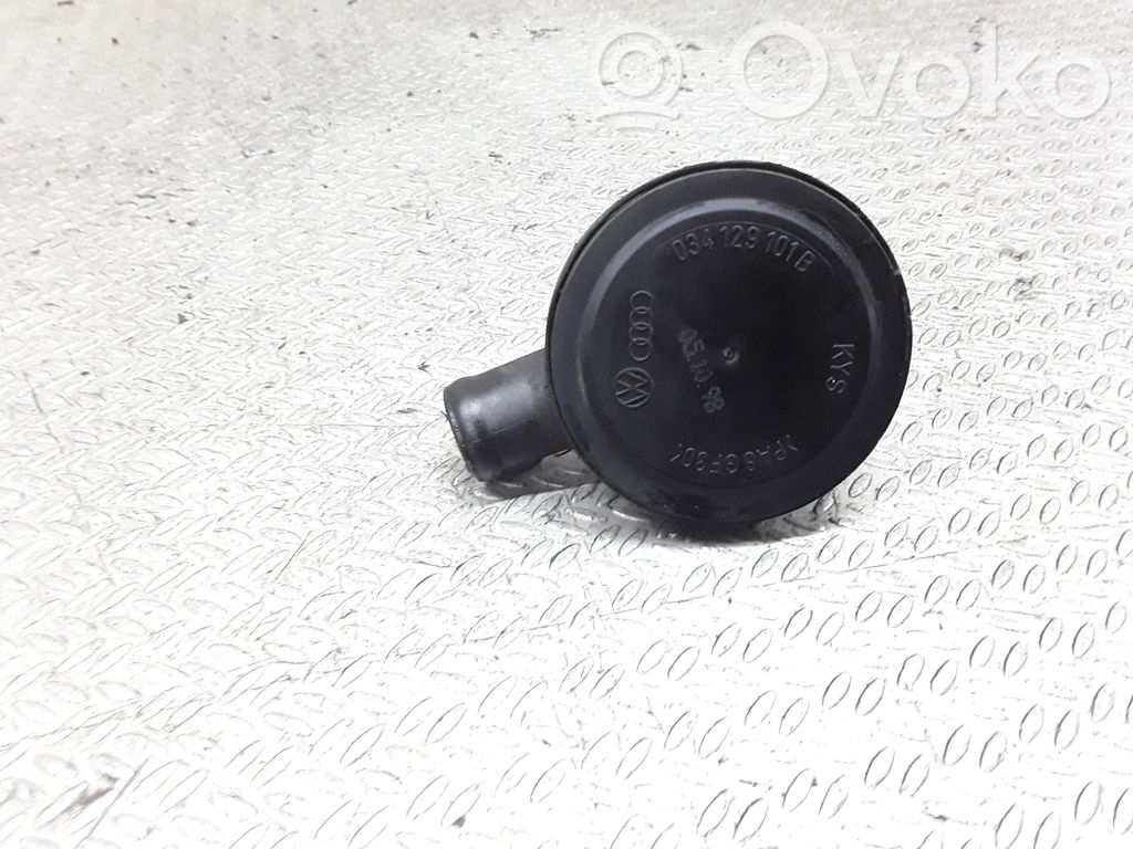 Audi A6 S6 C5 4B Manguera/tubo del respiradero 