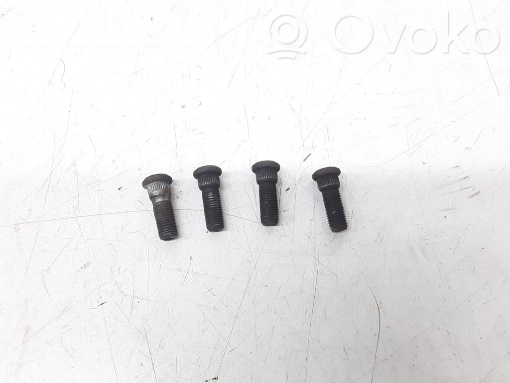 Nuts/bolts
