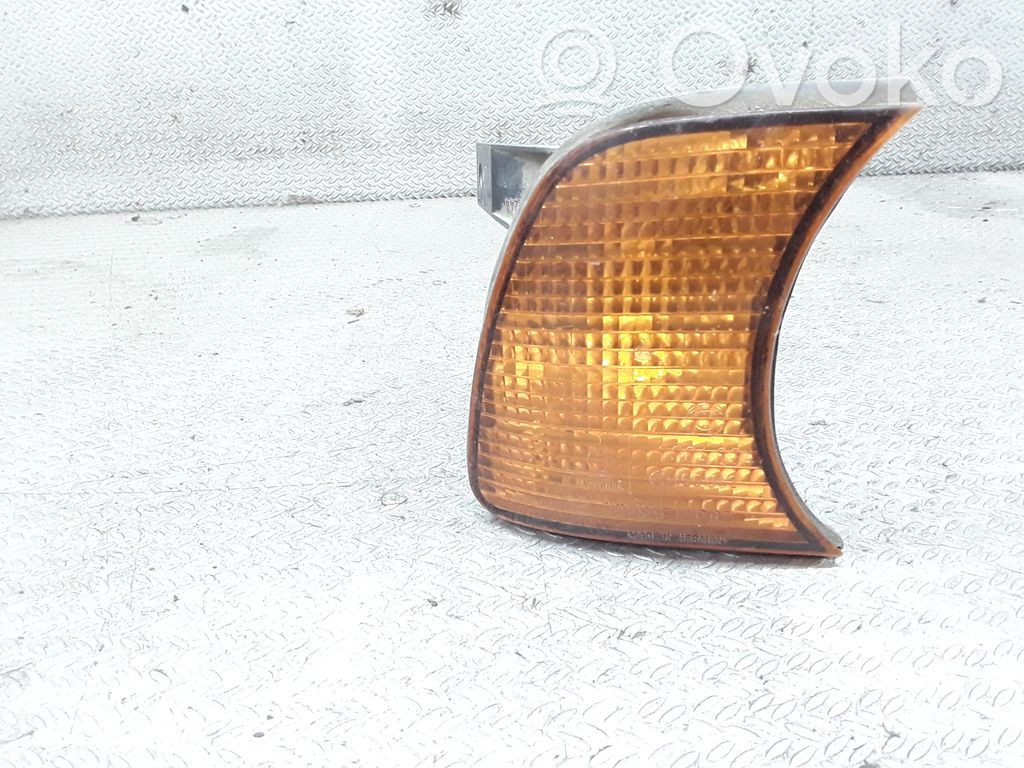 BMW 5 E34 Front indicator light 