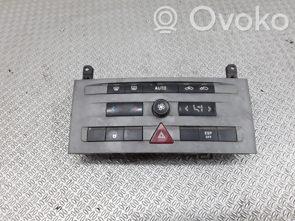Peugeot 407 Climate control unit 