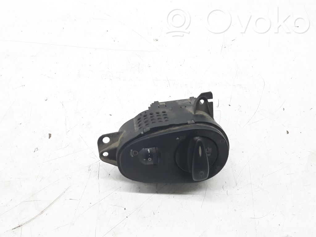 Ford Focus Light switch 