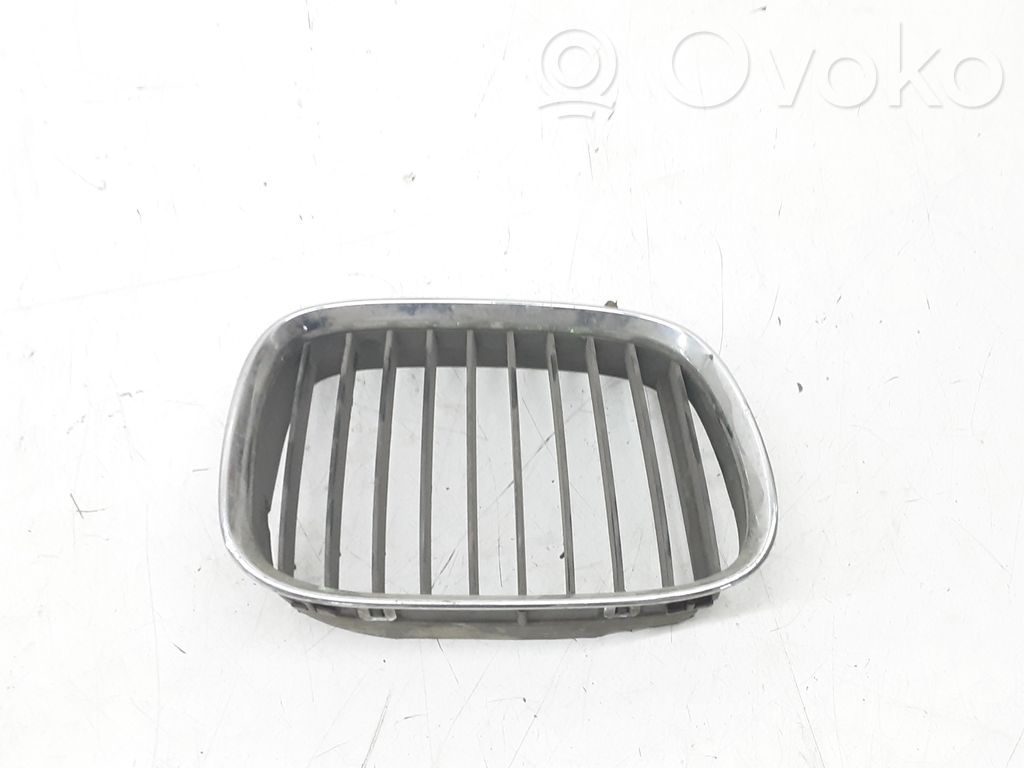 BMW 5 E39 Front grill 