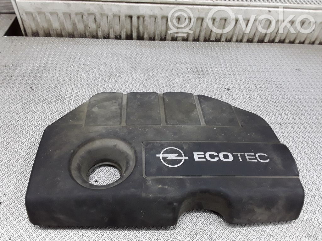 Opel Astra H Capac protecție motor 