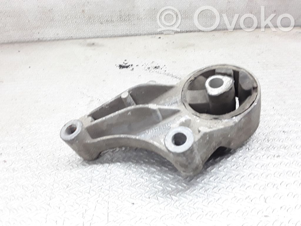 Opel Astra H Engine mount bracket 