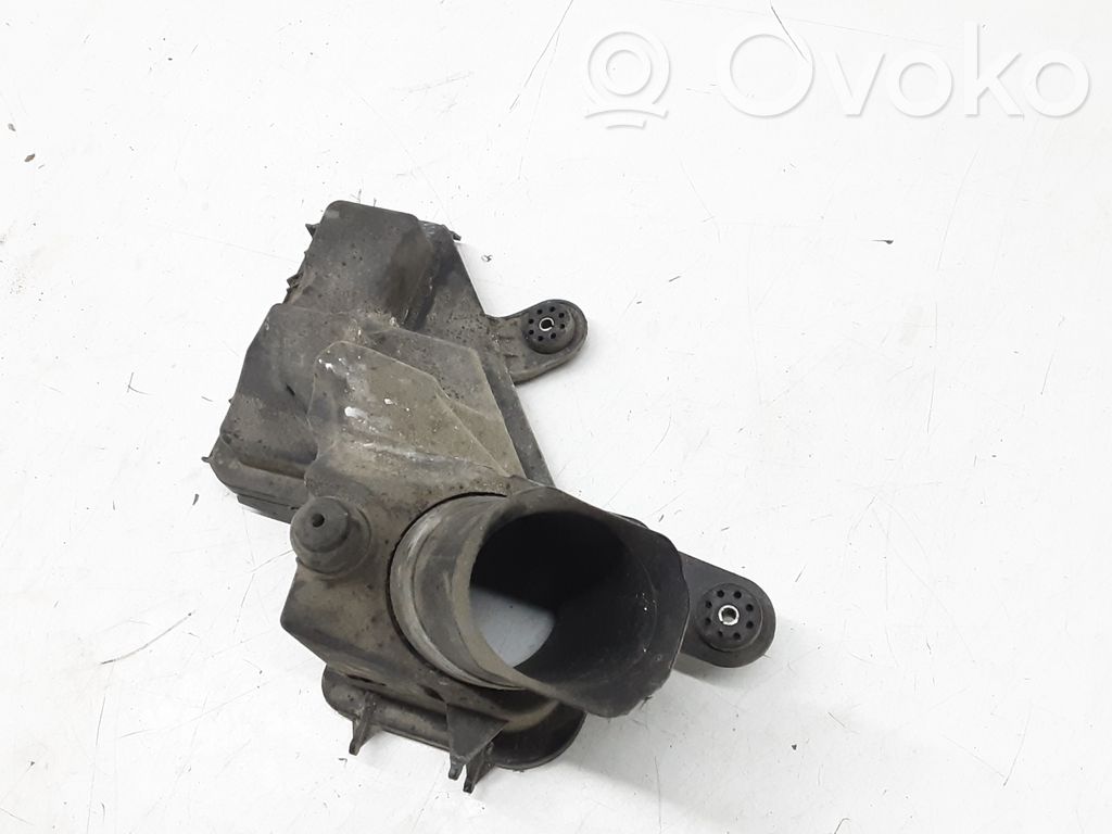 Air filter box cover   7500548