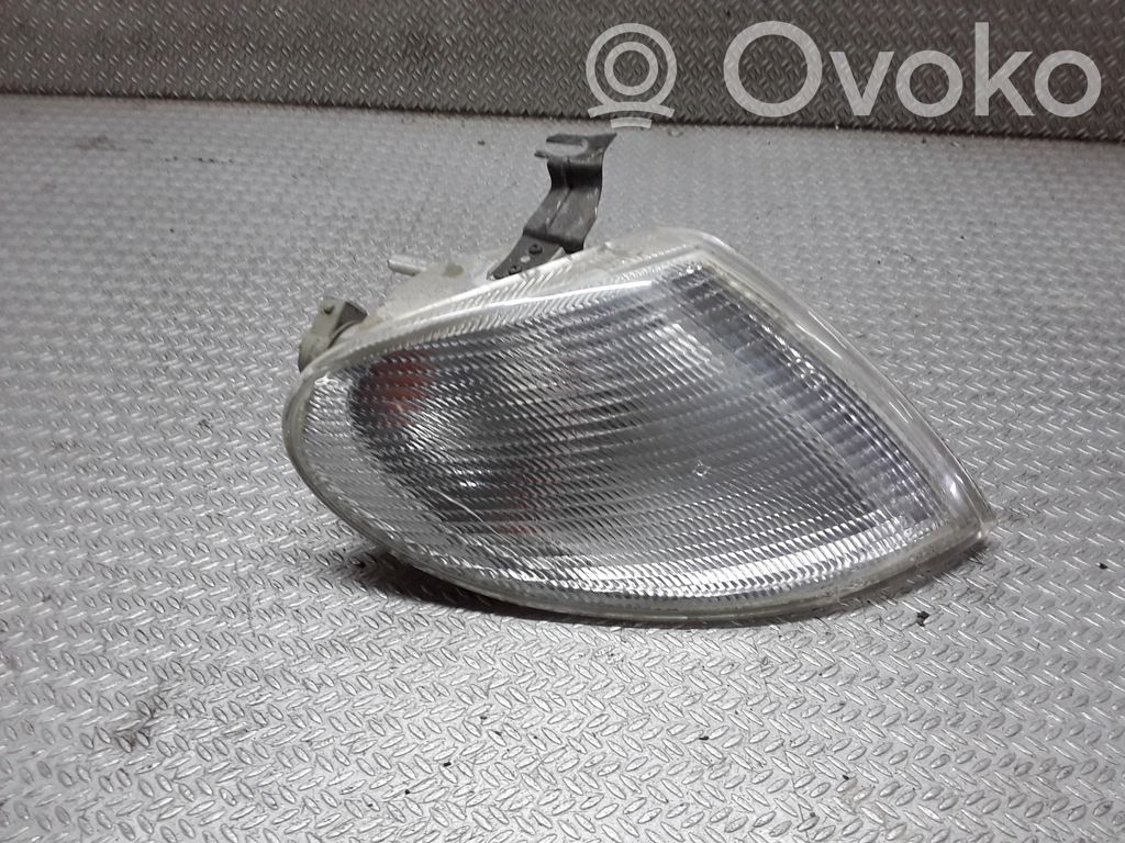 Volkswagen Sharan Front indicator light 