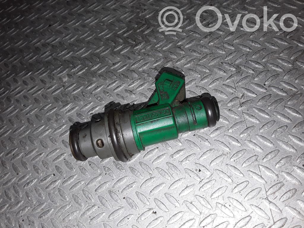 Saab 9-5 Inyector de combustible 