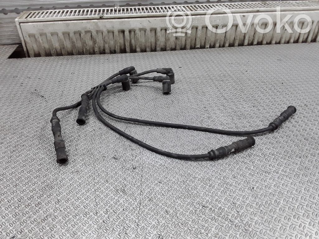 Conectores para la bujía   06A035281A