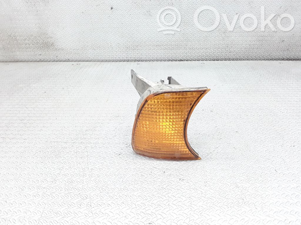 BMW 5 E34 Front indicator light 