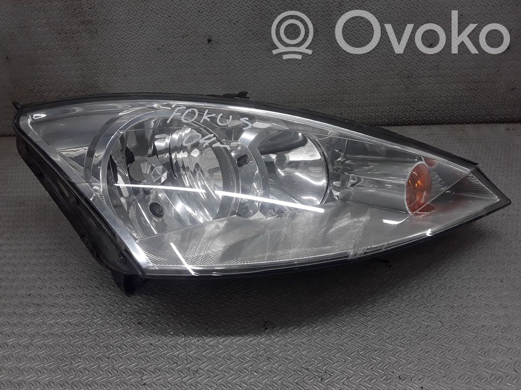 Ford Focus Headlight/headlamp 