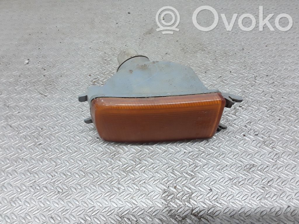 Volkswagen Golf III Kierunkowskaz przedni 
