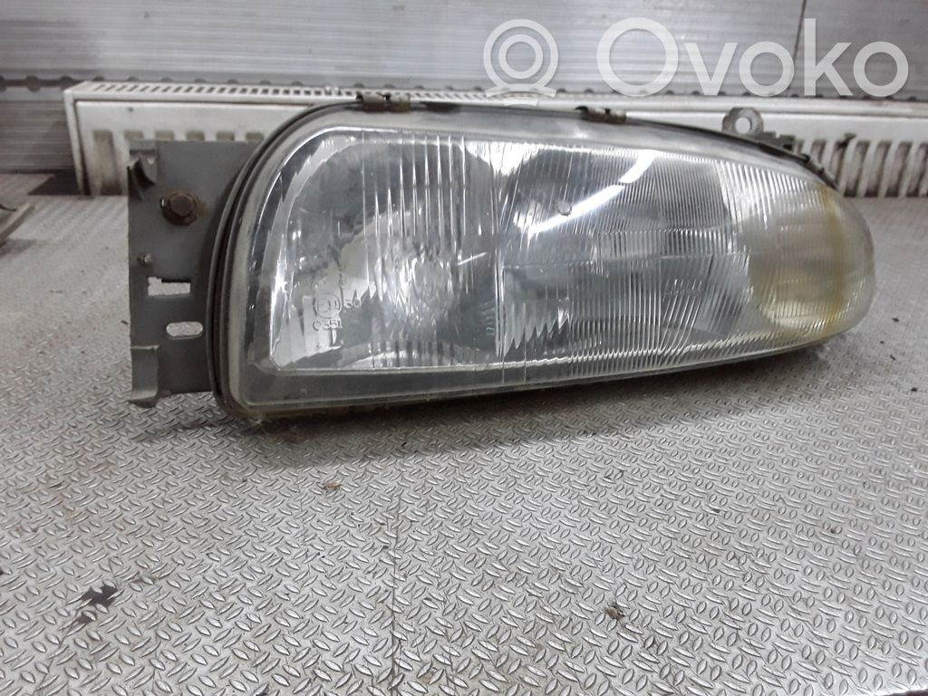 Ford Fiesta Headlight/headlamp 