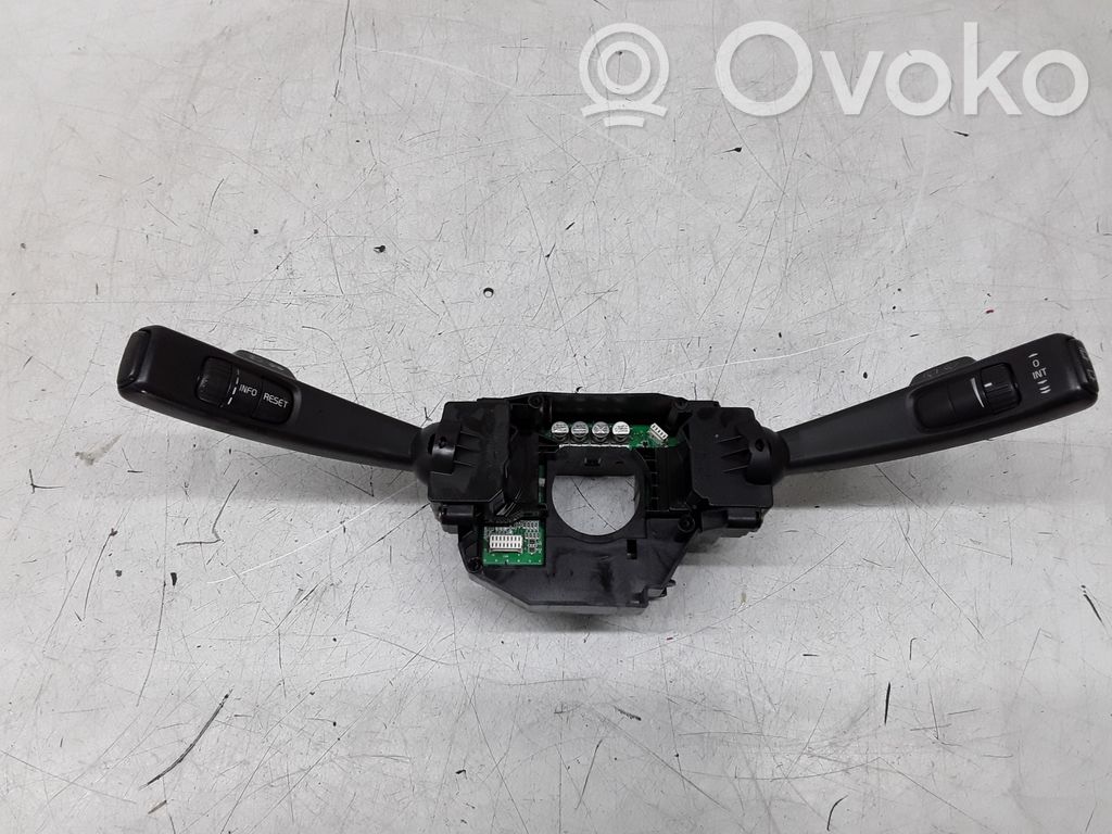 Rokturu komplekts   T0049323