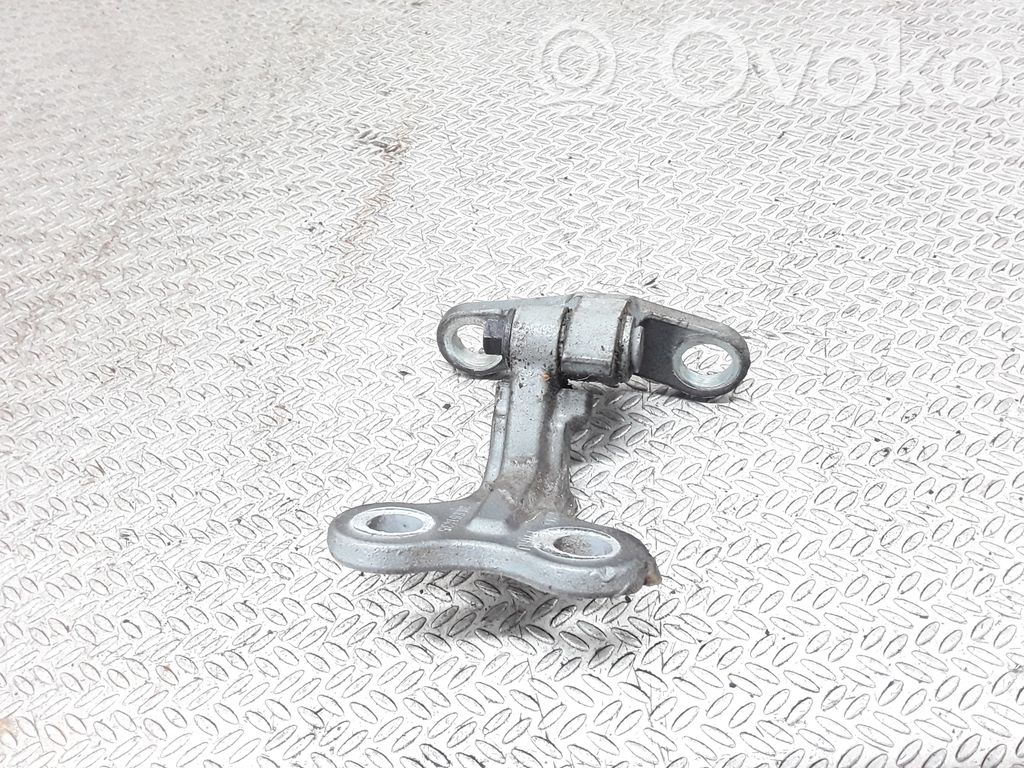 Volvo V50 Bisagra inferior puerta delantera 