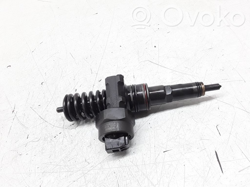 Inyector de combustible   038130073R,0414720018
