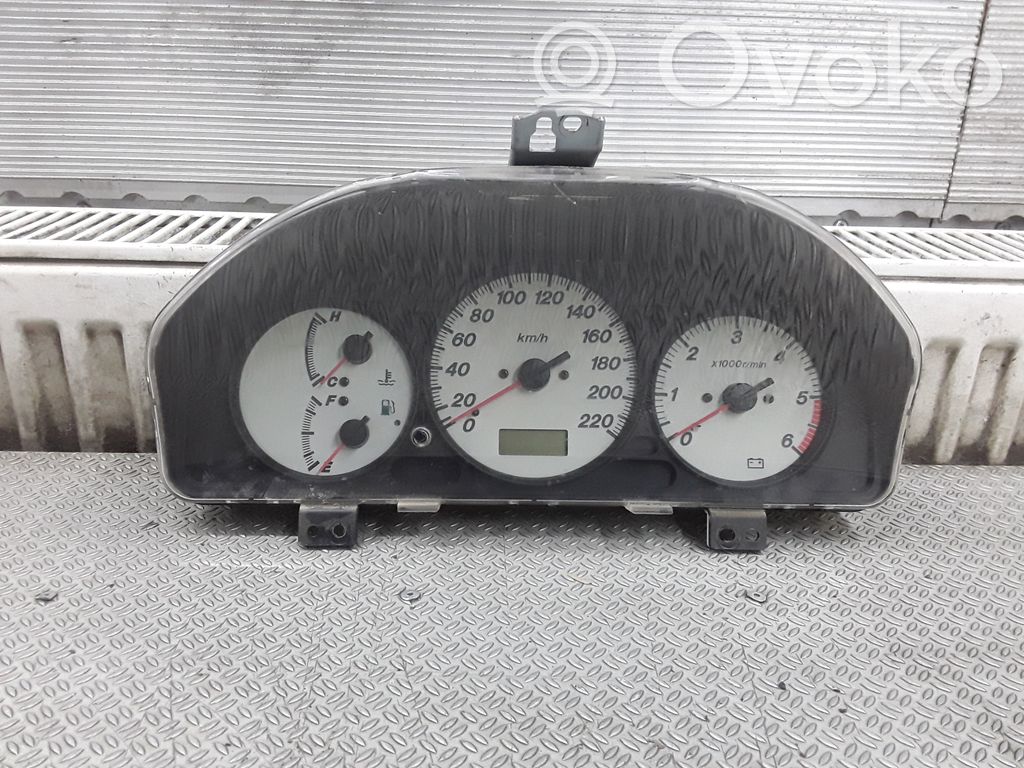 Mazda Premacy Speedometer (instrument cluster) 