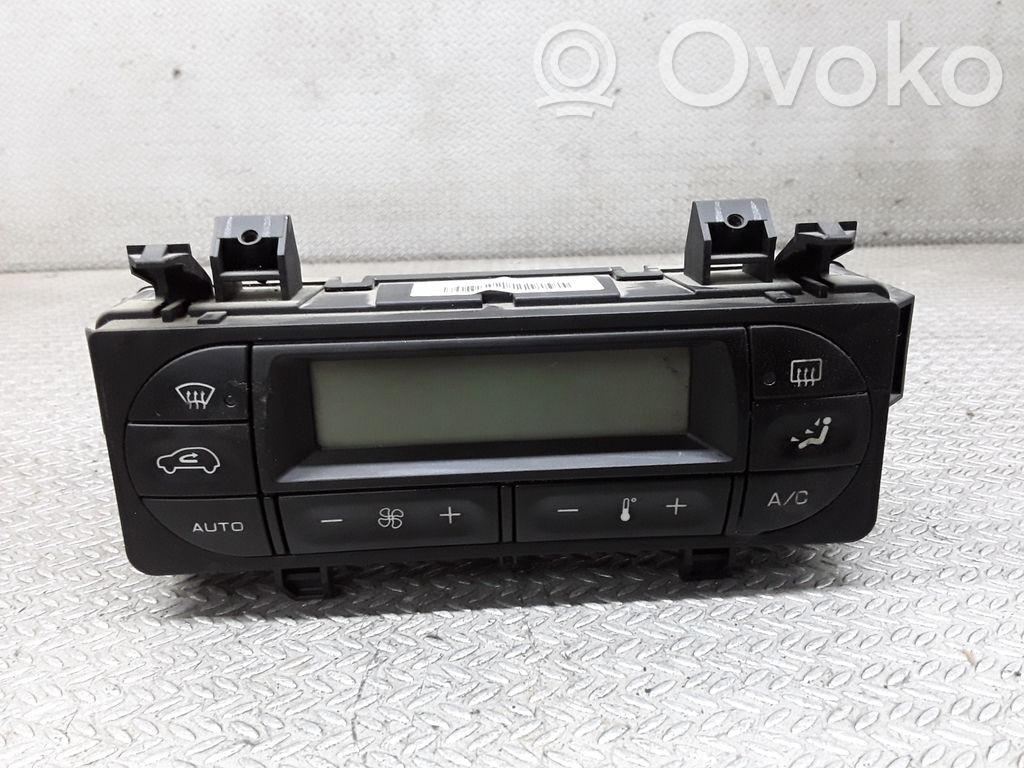 Peugeot 1007 Climate control unit 