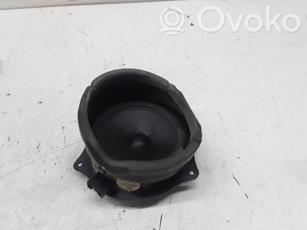 BMW X5 E53 Front door speaker 