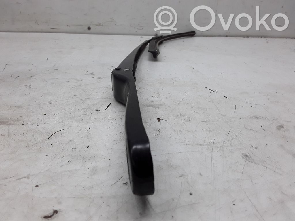 BMW X5 E53 Front wiper blade arm 