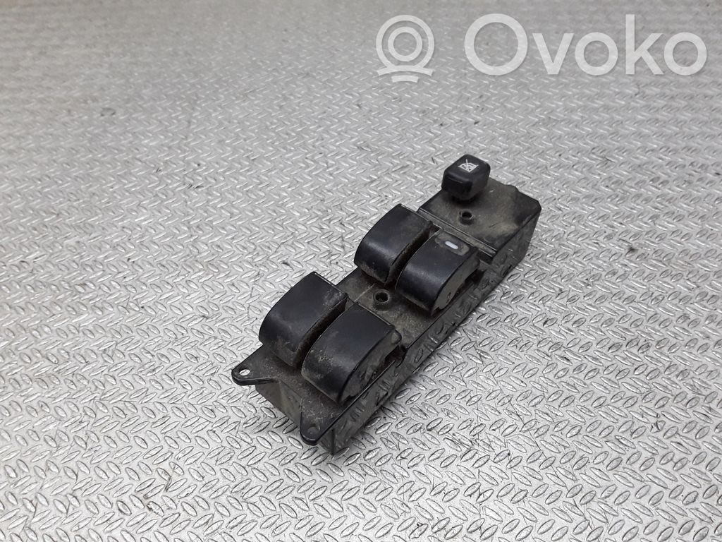 Mitsubishi Lancer X Interruptor del elevalunas eléctrico 