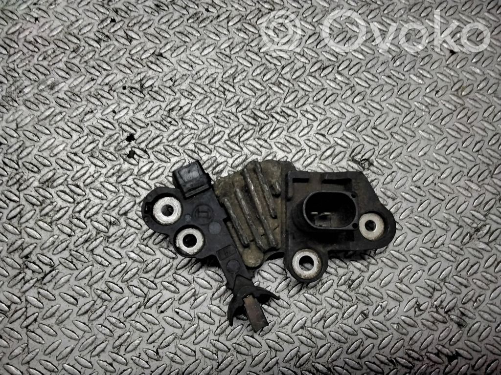 Repuesto de alternador   F00M346026