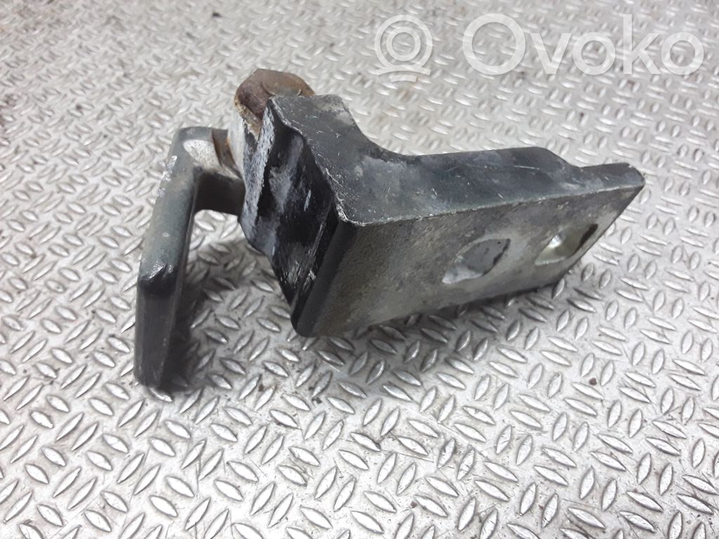 Opel Corsa D Front door lower hinge 