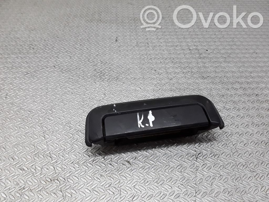 Mitsubishi Pajero Sport I Manecilla externa puerta delantera 