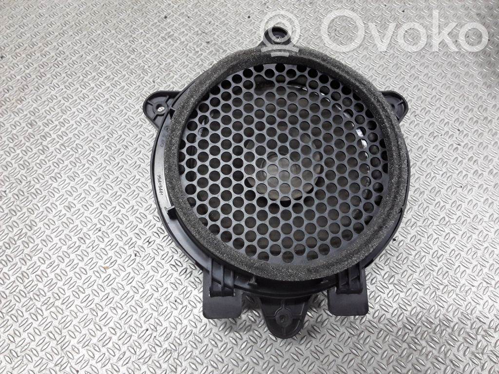 Chrysler Pacifica Front door speaker 