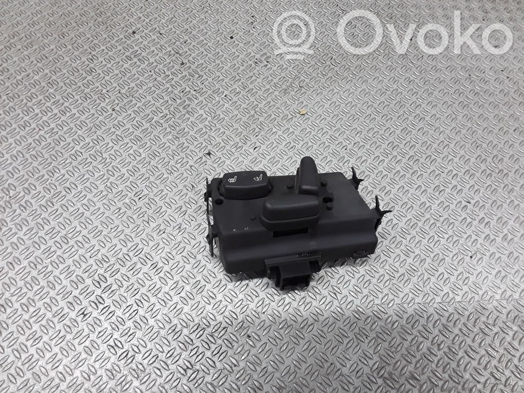 Chrysler Pacifica Seat control switch 