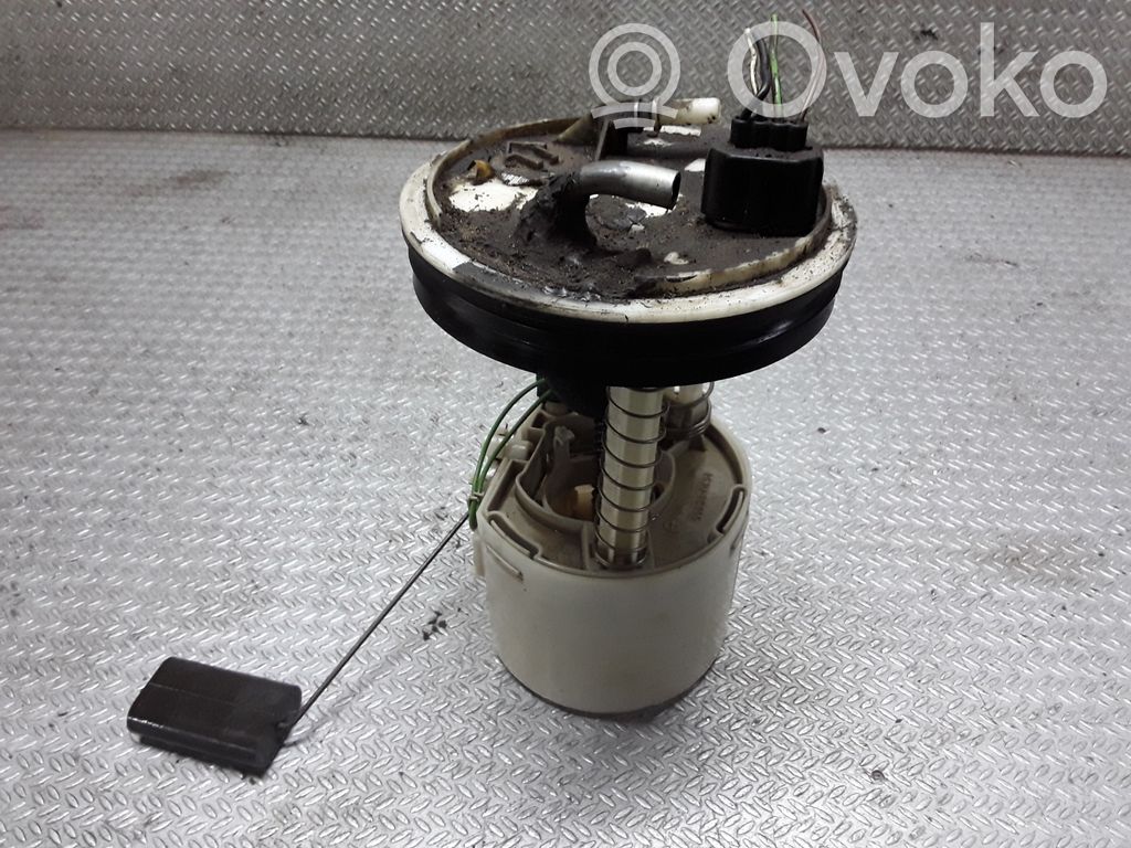 Bomba interna de combustible
