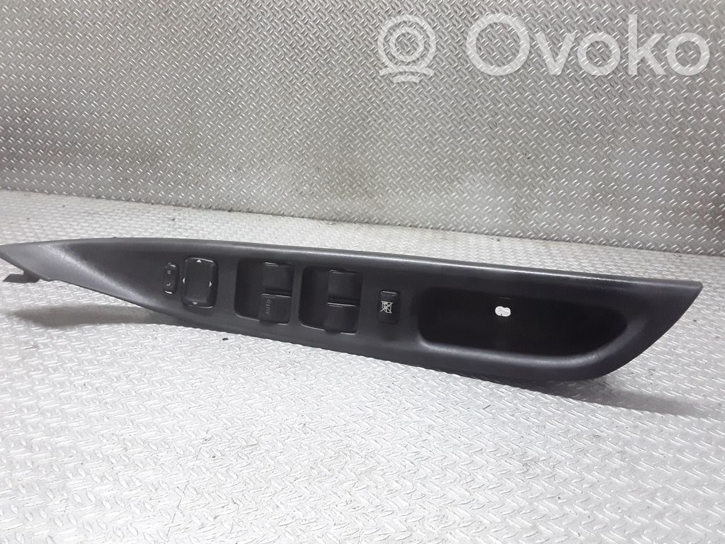 Mazda 6 Electric window control switch 