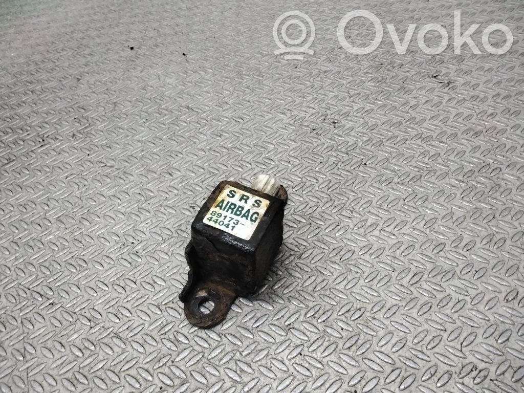 Airbagsensor Crashsensor Drucksensor   8917344041