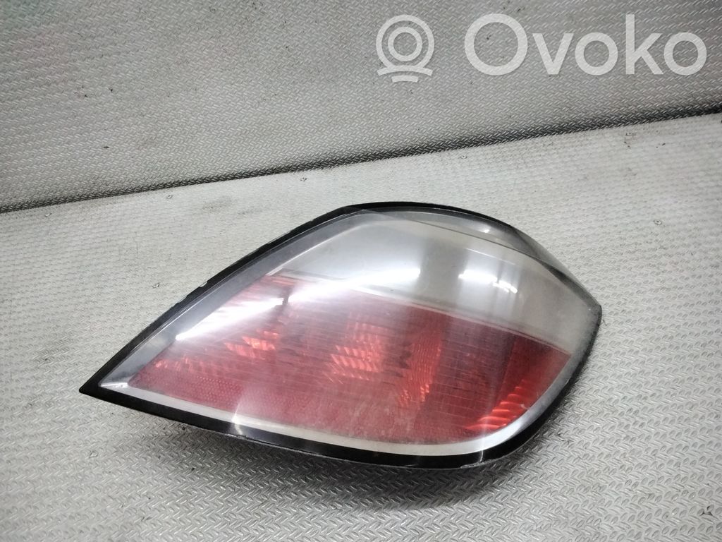 Opel Astra H Lampa tylna 