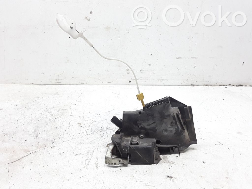 Etuoven lukko   67118352135