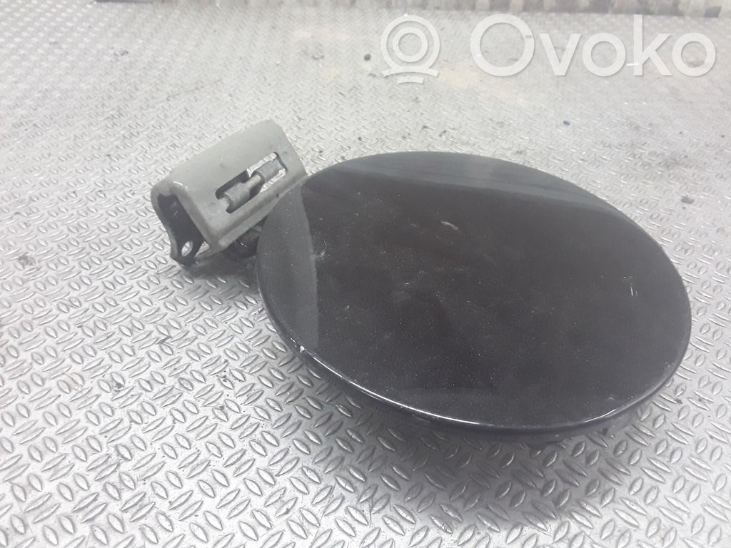 Polttoainesäiliön korkki