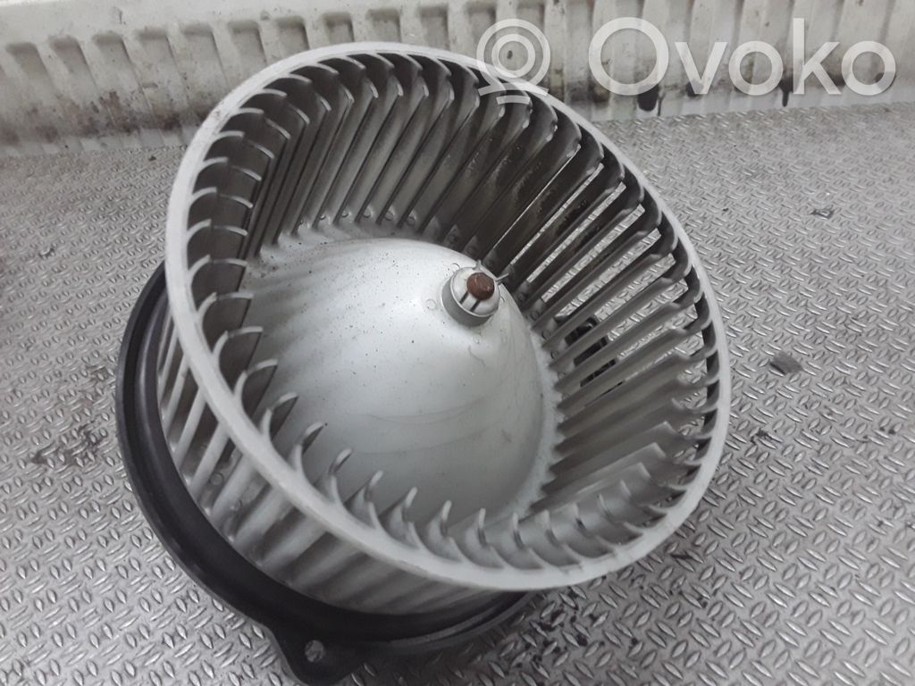 Mazda 2 Heizungslüfter 