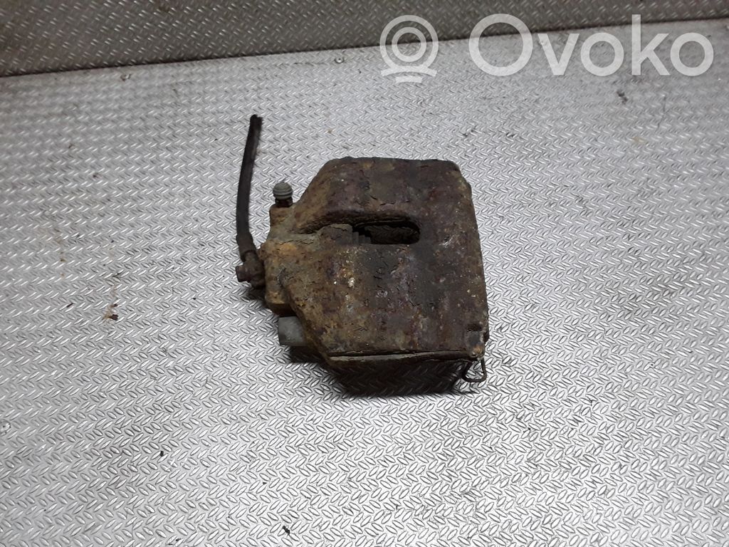 Caliper de freno delantero