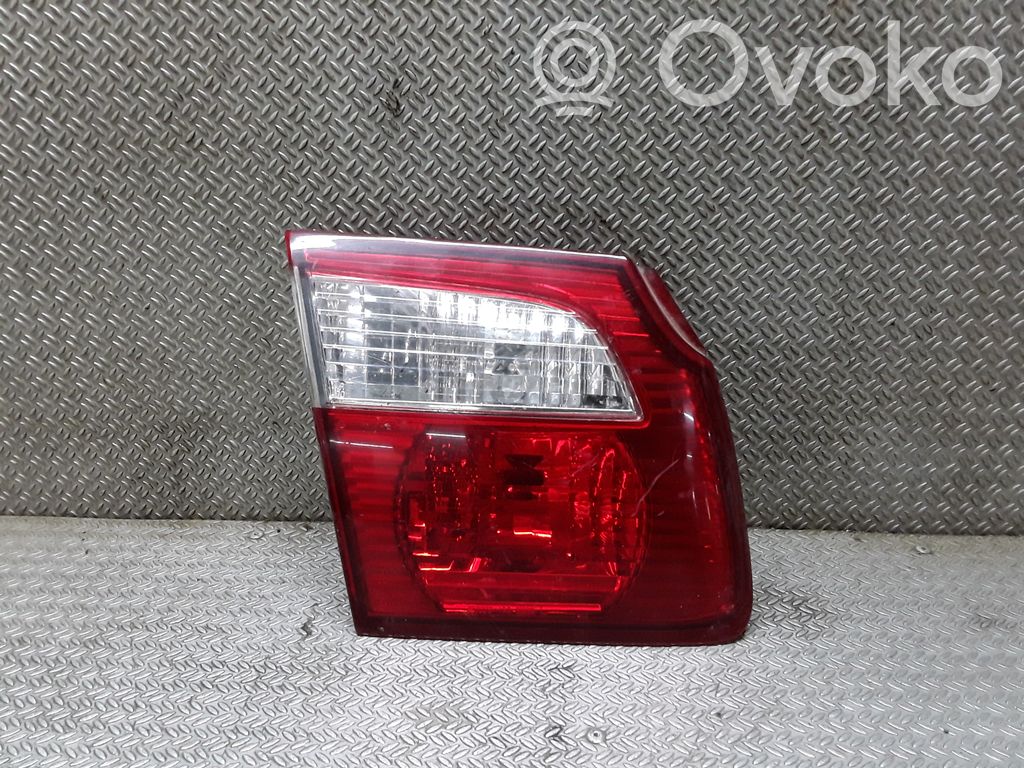 Mazda 626 Aizmugurējais lukturis pārsegā 