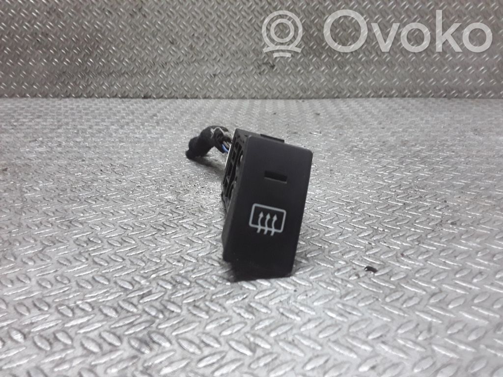 Hyundai Matrix Windscreen/window heater switch 