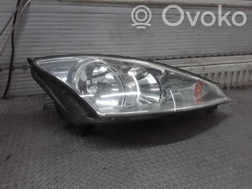 Ford Focus Headlight/headlamp 