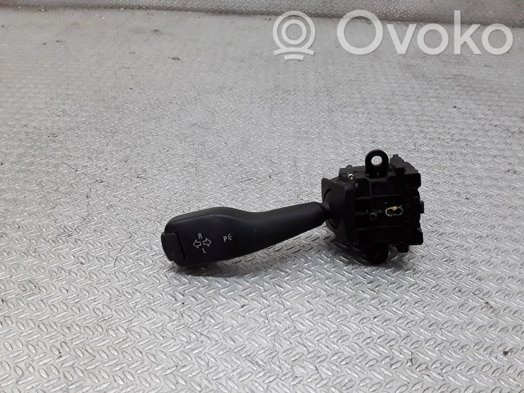BMW 5 E39 Manetă semnalizator 