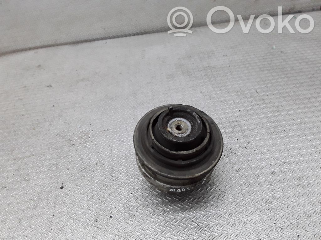 Mercedes-Benz E W211 Engine mount bracket 