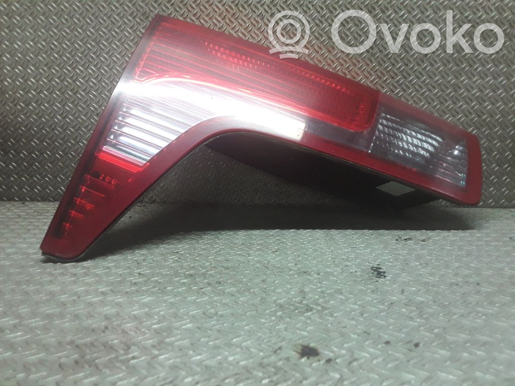 Tailgate rear/tail lights   89032711X31G