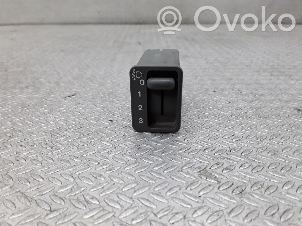 Honda CR-V Headlight level height control switch 