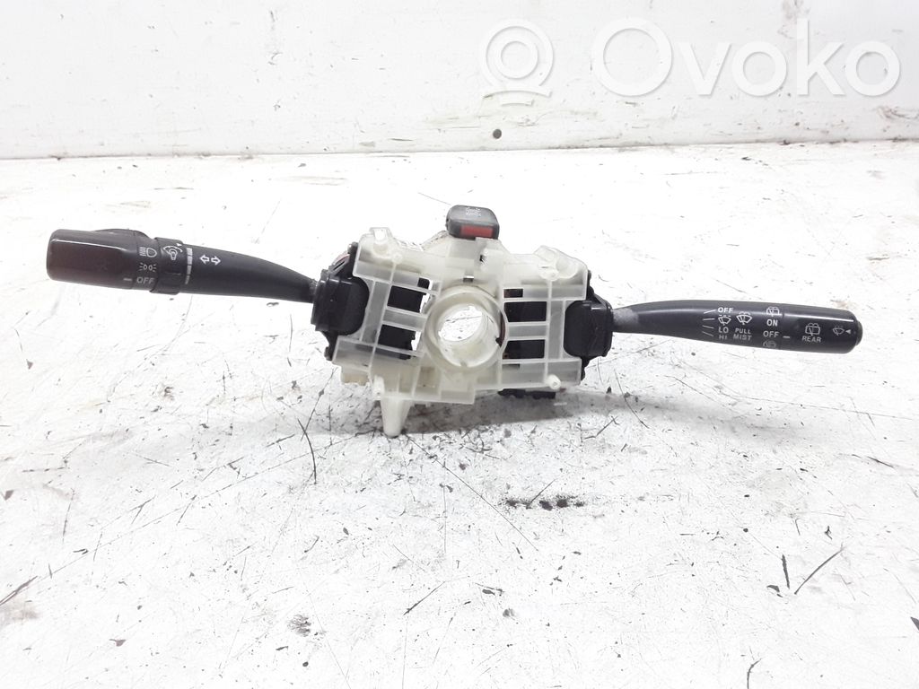 Subaru Forester SF Interruptor/palanca de limpiador de luz de giro 