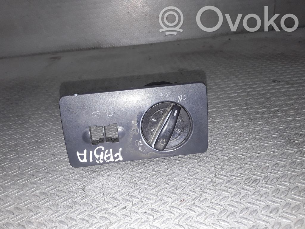 Skoda Fabia Mk1 (6Y) Interrupteur d’éclairage 
