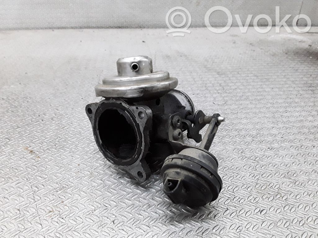 Válvula EGR   038131501E